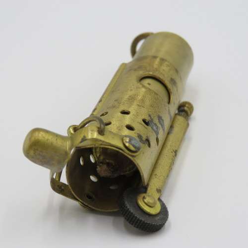 Vintage brass storm lighter - Needs flint