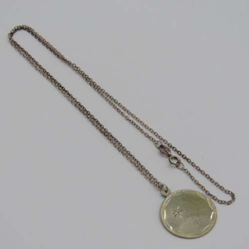 Sterling silver necklace and pendant with very small diamond - Weighs 2,1 grams - Length 46 cm