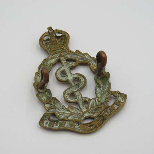 WW2 SA Medical Corps collar badge with King`s crown