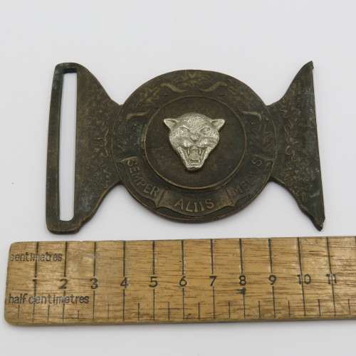 6 SA Infantry belt buckle - Broken side