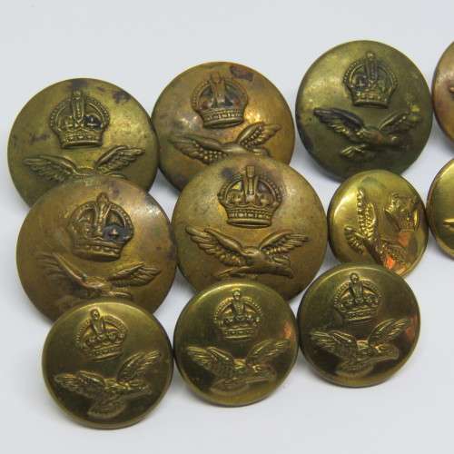 Lot of 12 WW2 Royal Air Force uniform buttons - 6 large and 6 small