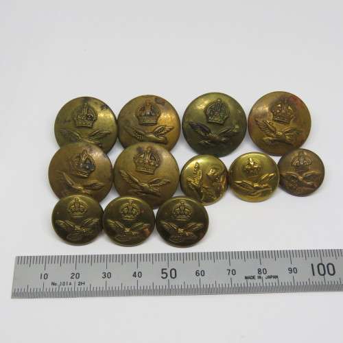 Lot of 12 WW2 Royal Air Force uniform buttons - 6 large and 6 small