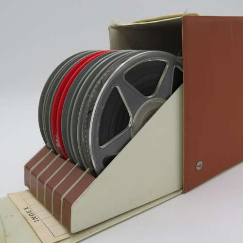 Set of 6 vintage 8mm Cartoons in Minette Reel container - Movies titles listed
