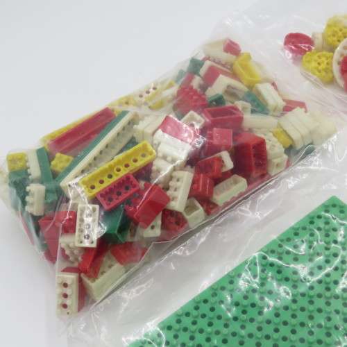 Large lot of vintage plastic building blocks - Smaller then LEGO