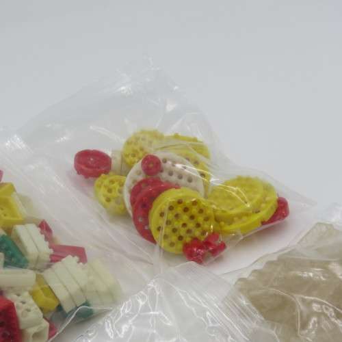 Large lot of vintage plastic building blocks - Smaller then LEGO