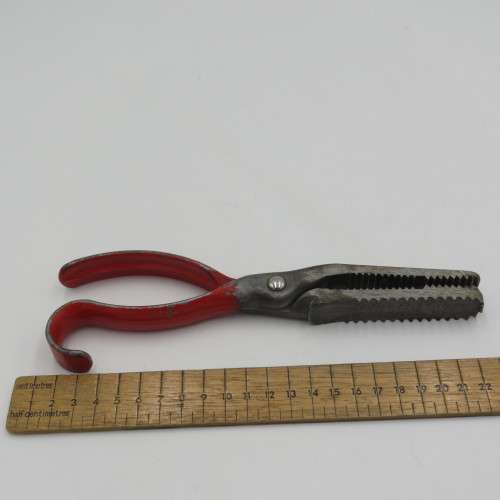 Vintage Detty`s Fish Gripper