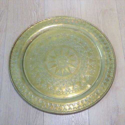 Large brass wall hanging plate - Size 64 x 64 cm