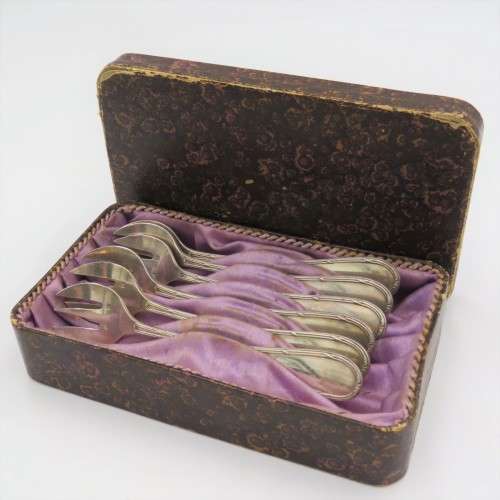 Set of 6 cake forks - Saglier Freres, Paris 18 Silverplate - Top quality - In original box