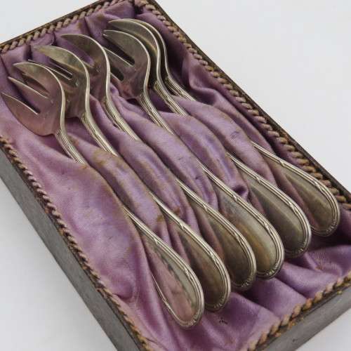 Set of 6 cake forks - Saglier Freres, Paris 18 Silverplate - Top quality - In original box