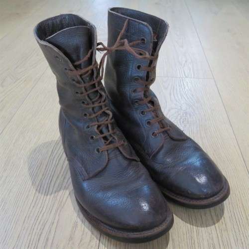 Pair of SADF leather boots - Size 9