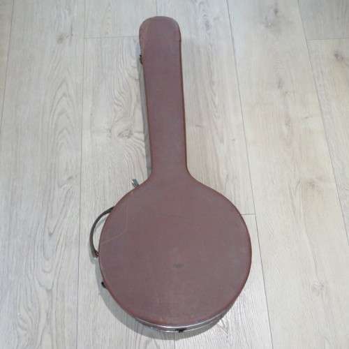 Vintage Banjo in case - Some clips missing - But still working - Length 91 cm