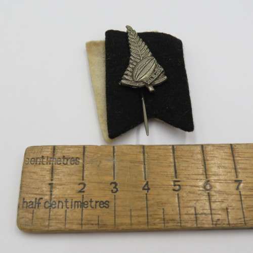 Vintage New Zealand All Blacks Rugby pin badge