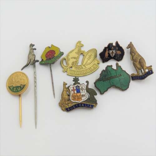 Lot of vintage Australia Rugby and other badges