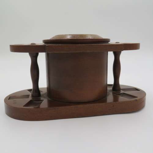 Vintage wooden humidor with stand for 6 smoking pipes