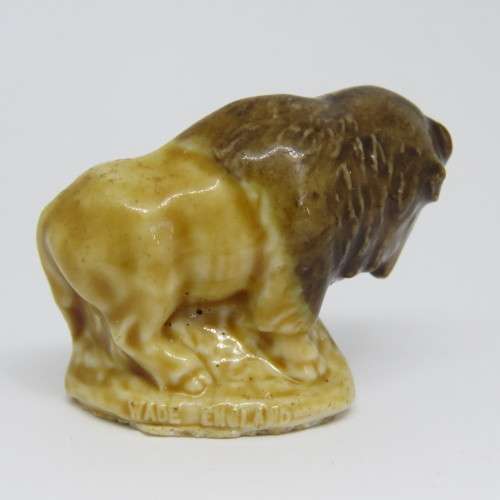Vintage WADE Whimsies Bison figurine
