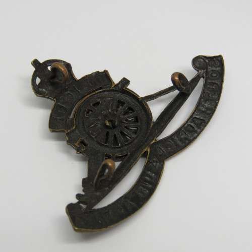 WW2 South African Field Artillery cap badge - Loose wheel type