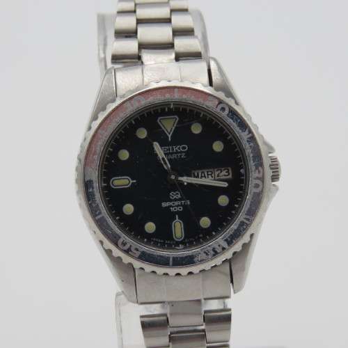 Vintage Seiko Quartz SQ Sports 100 ladies watch - 3423-008A - Working