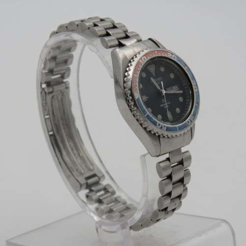 Vintage Seiko Quartz SQ Sports 100 ladies watch - 3423-008A - Working