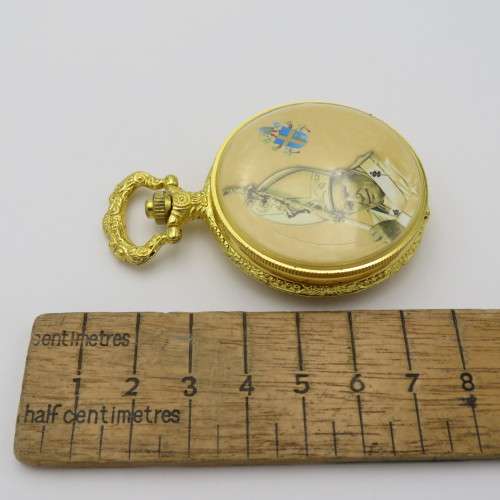 Full hunter quartz pocketwatch with Pope design - Needs battery