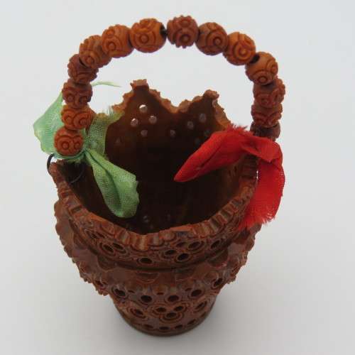 Mini bakelite art flower pot