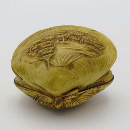 Japanese shell art tourist replica