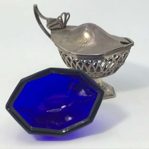 Hallmarked mustard bowl with blue glass inner