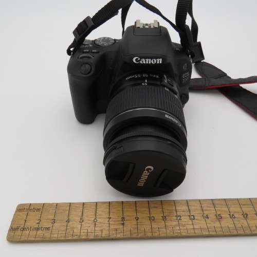 Canon EOS 200D digital camera with 18-55mm lens - in Canon pouch - Needs battery