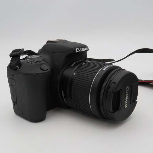 Canon EOS 200D digital camera with 18-55mm lens - in Canon pouch - Needs battery