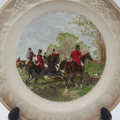 Royal Worcester The Famous Herring Hunting Scenes `Off the draw` display plate - Stand not included