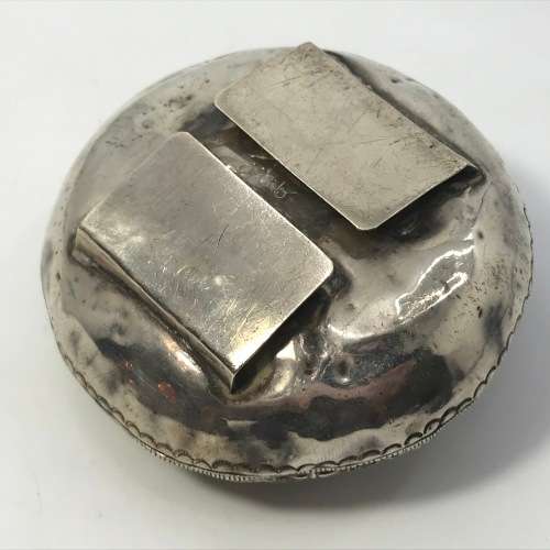 Vintage Malaysian silver ashtray with footpiece for matchbox booklet - Weighs 49grams