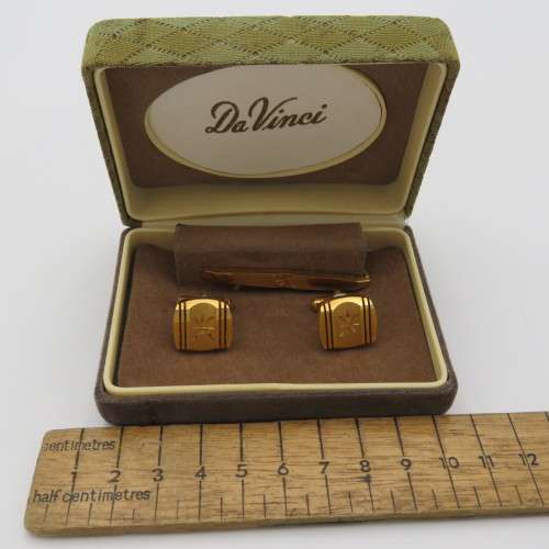 Vintage Da Vinci goldplated cufflinks and tie clip set