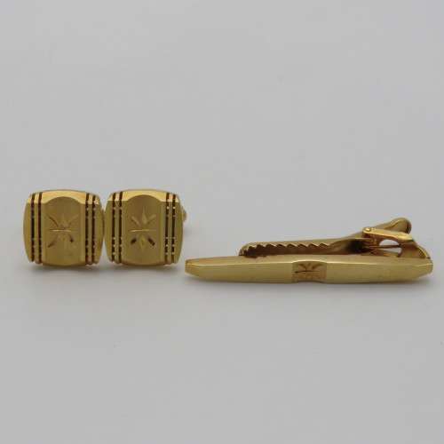 Vintage Da Vinci goldplated cufflinks and tie clip set