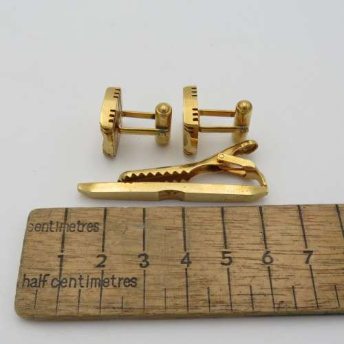 Vintage Da Vinci goldplated cufflinks and tie clip set
