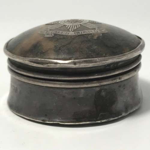 Scottish Hallmarked silver snuff box with Scots Guard emblem on tortoise lid - Birmingham