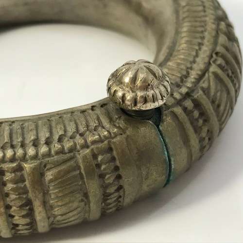 Vintage Indian silver bangle - Weighs 154 grams