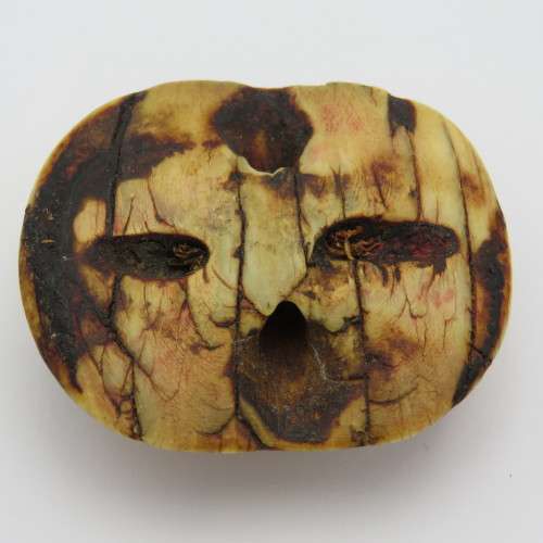 Original Ovambo Omakipa / Ekipa button from Namibia