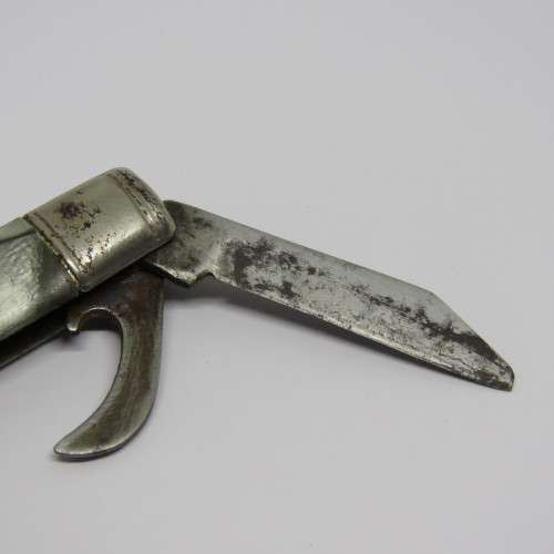 Vintage Richards mini pocket knife with opener and screwdriver