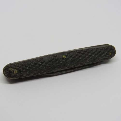 Vintage 2 blade pocket knife with damaged horn handles