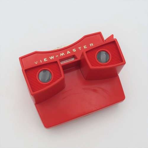 Vintage View-Master 3D viewer with original preview reel