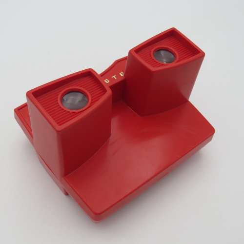 Vintage View-Master 3D viewer with original preview reel