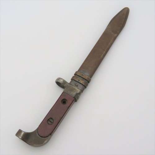 Russian 6x2 AK47 Bayonet with steel scabbard - One screw on handle missing