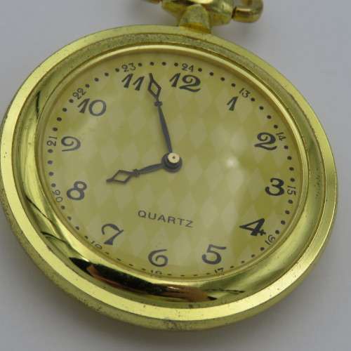 Open face quartz pocketwatch - Needs battery
