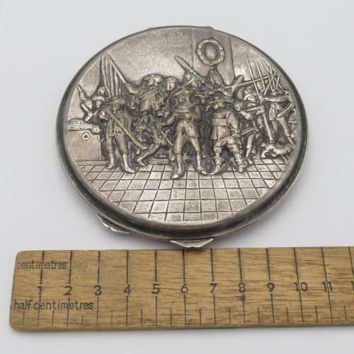 Vintage silverplated Dutch theme powder compact
