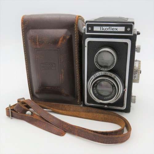 Zeiss Ikon Ikoflex twin lens reflex camera - Advance lever broken
