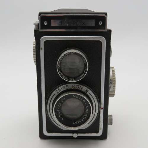 Zeiss Ikon Ikoflex twin lens reflex camera - Advance lever broken