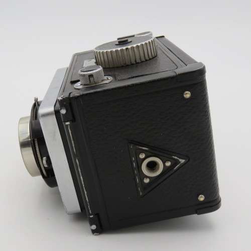 Zeiss Ikon Ikoflex twin lens reflex camera - Advance lever broken