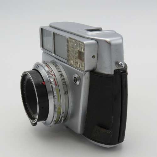 Vintage Balda Baldamatic II 35mm camera in pouch