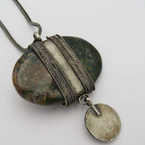 Vintage silverplated necklace with stone - Length 61 cm