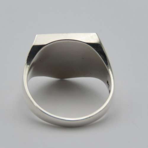 Sterling silver ring with SADF 1 Parachute battalion crest - Weighs 12,5 g - Size X