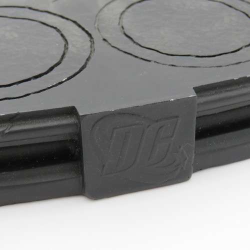 DC Comics Superhero figurines display stand - Broken at bottom
